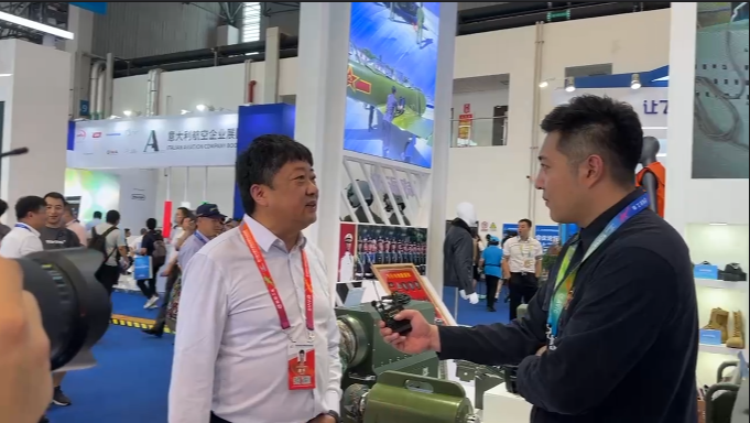 际华集团作为军需装备参展商代表亮相中国国际直升机博览会